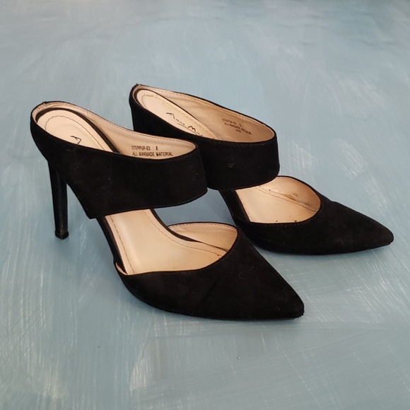 Anne Michelle Shoes - Anne Michelle Black Suede Heels